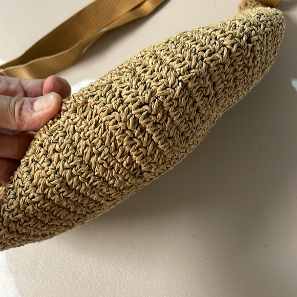 Uniqlo Tan Crossbody Bag - Picture 5 of 5